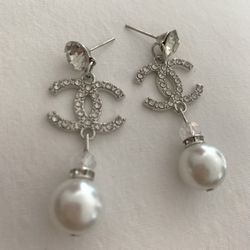 Silver Earrings With Rhinestones 