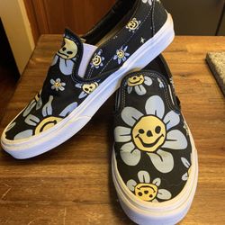 Vans slip on tennis shoes