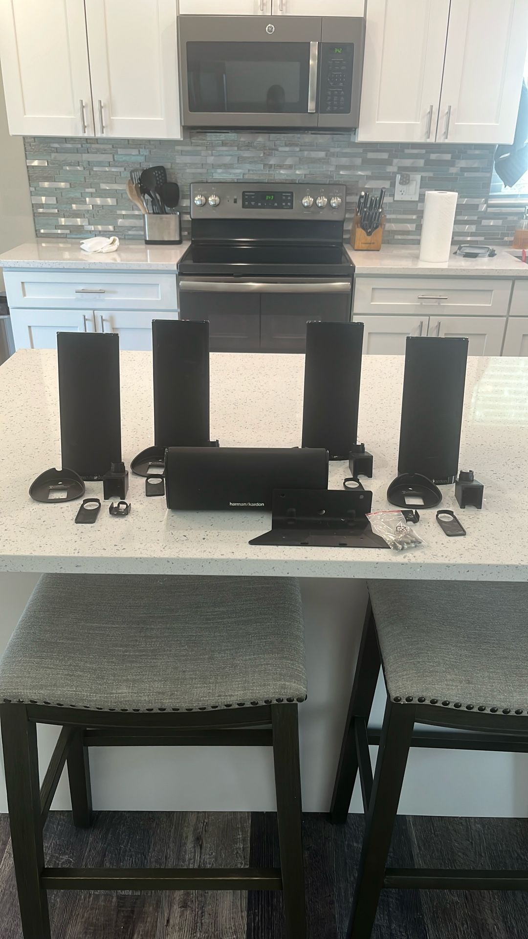 Harman/Kardon Stereo Speakers