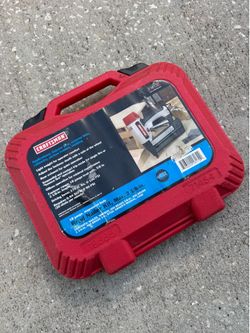 Craftsman 18-Gauge Pneumatic Brad Nailer Kit w/ Case & Nails