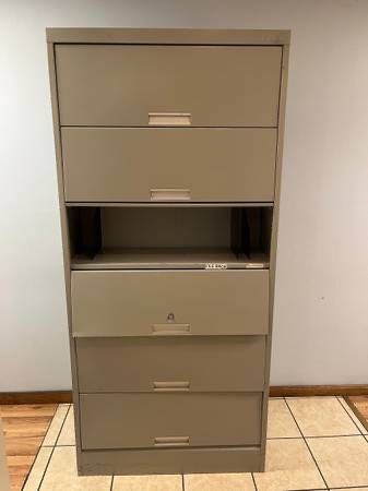 Lateral metal Filing cabinet