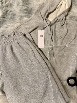 GREY ALO SET MENS SIZE LARGE