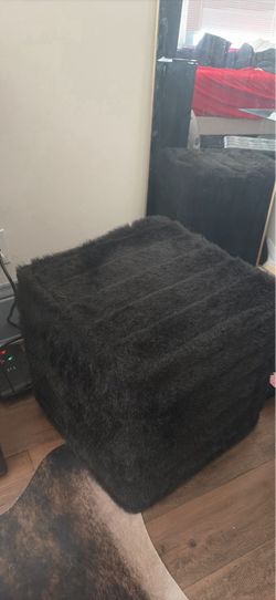 Fuzzy stool