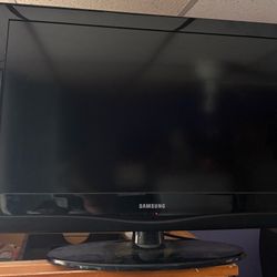 Samsung 32” TV