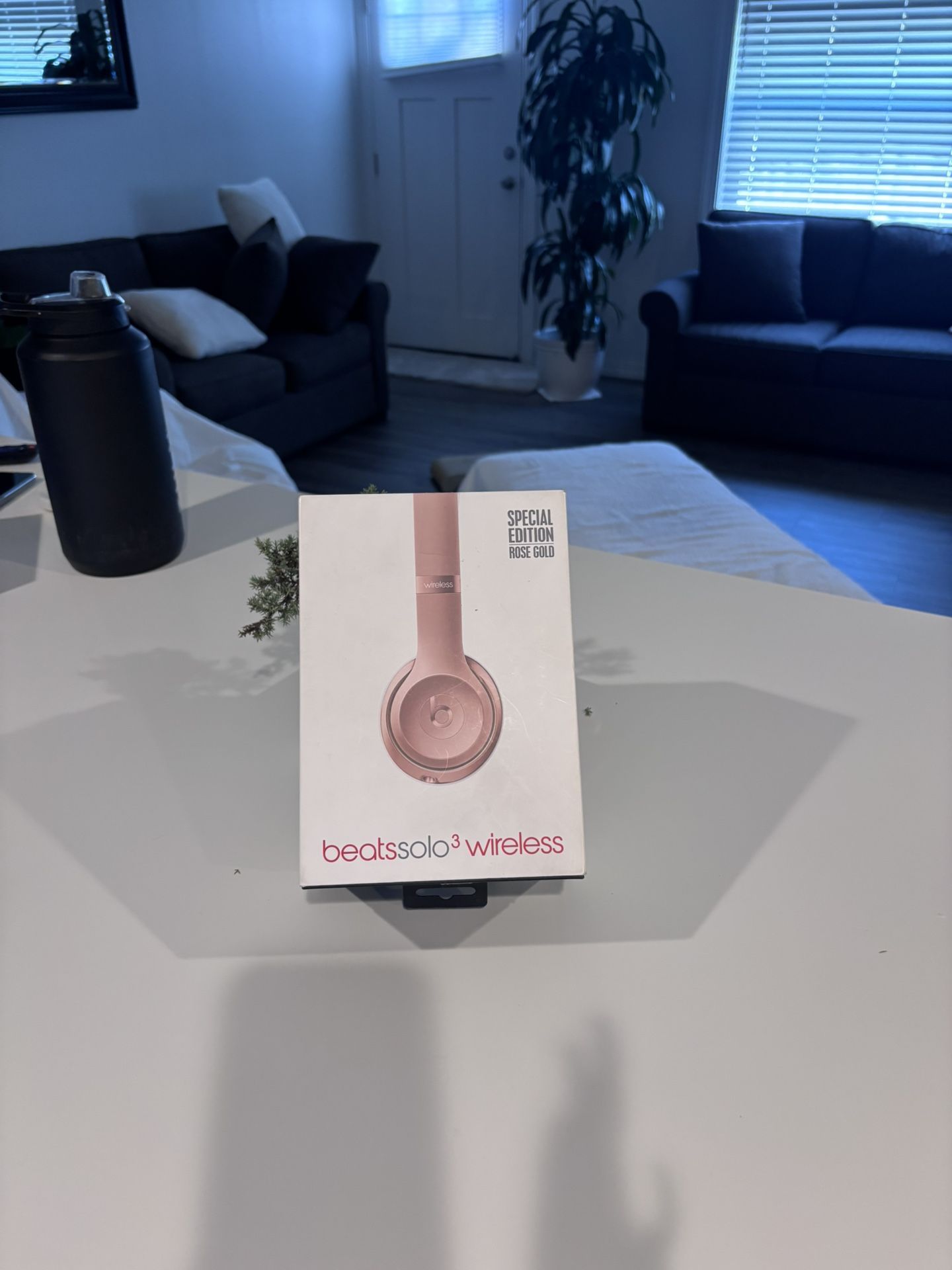 Beats Solo 3 Rose Gold Wireless Headphones 