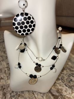 Black and White Beaded Layered Necklace and Earring Set