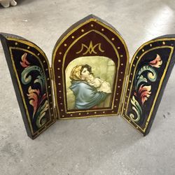 vintage Italian Florentine Triptych featuring the Madonna and Child. 