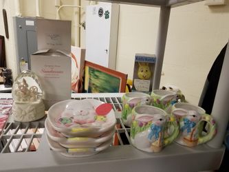 Assorted Easter items some new in the box