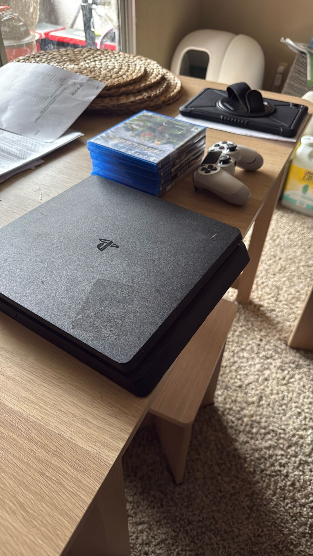 PS4 Controller And Games