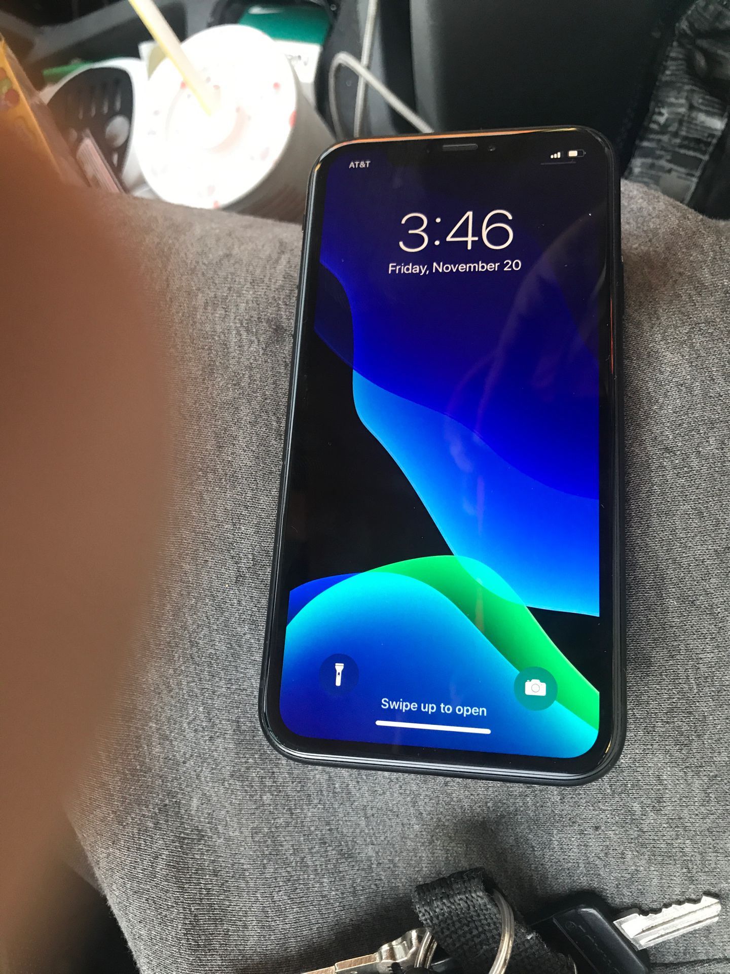 iPhone XR brand new no scratches or dings!!! $350 obo