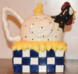 Cooks Club Collectible Country Hen Teapot on Nest With Baby Chicks