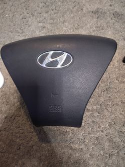 Hyundai sonata airbag and a 2014 Hyundai Santa Fe latch for the hood