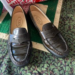 Dark brown patent leather Gommini loafers sz 9.5