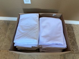 18 White Polyester 90 inch Round Tablecloths