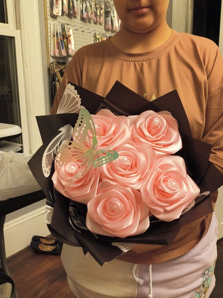 6 Flower For ever Boquets