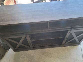 Tv console