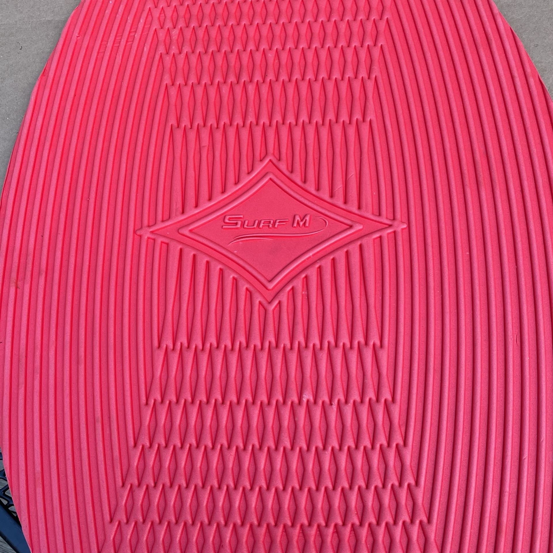 30”L 19” W Surf M Skim/boogie Board Red Padding