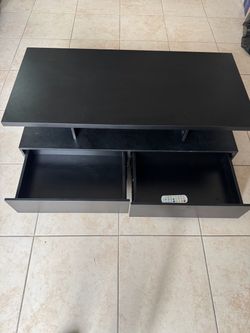 Living room center table
