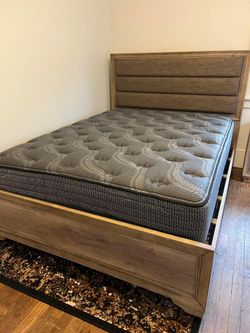 Latex Memory Foam Hybrid Mattresses and Boxspring KING