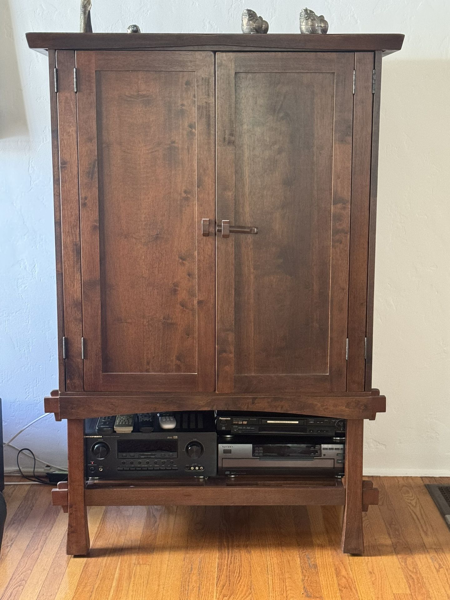 Armoire - Perfect And Beautiful