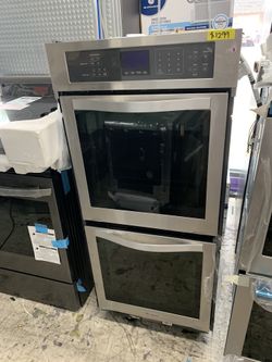 Whirlpool 24” double oven in stainless steel new