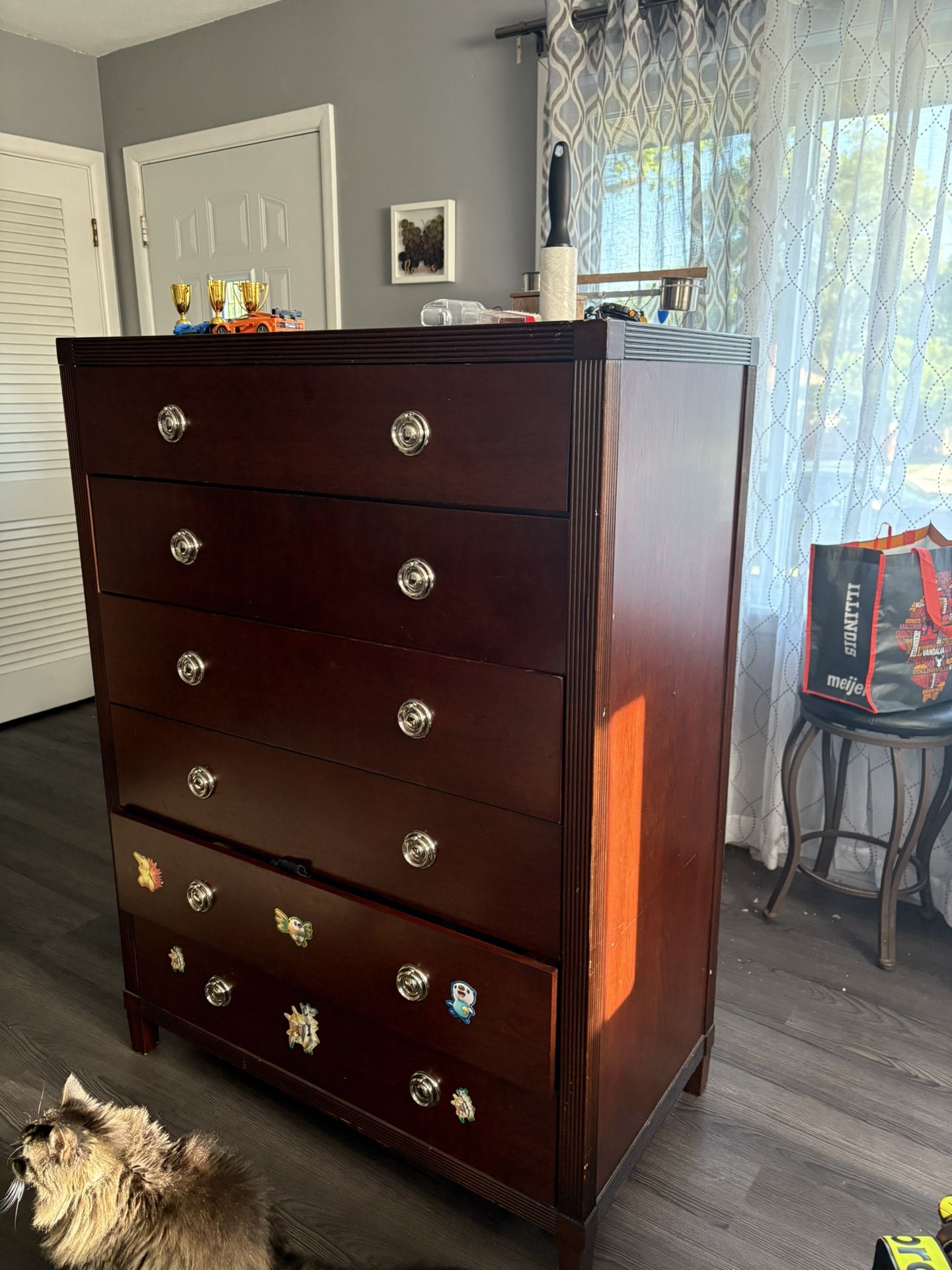 Dresser