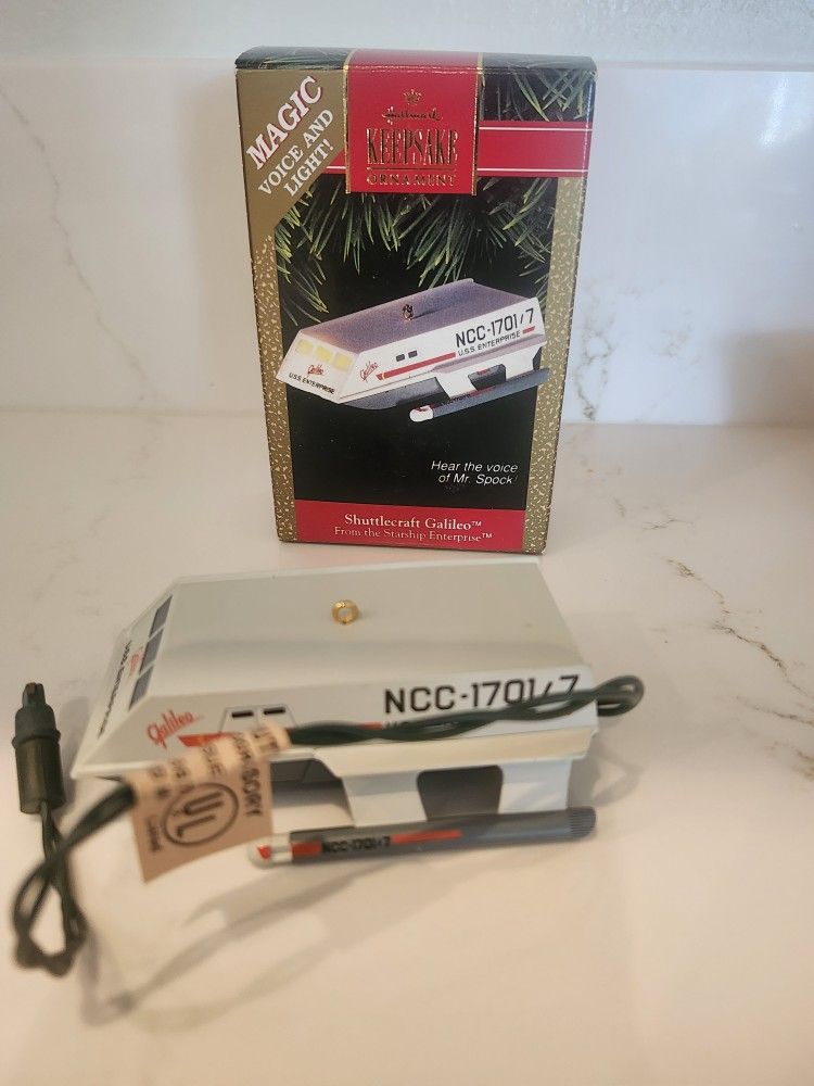 Hallmark Shuttlecraft Galileo Star Trek Ornament