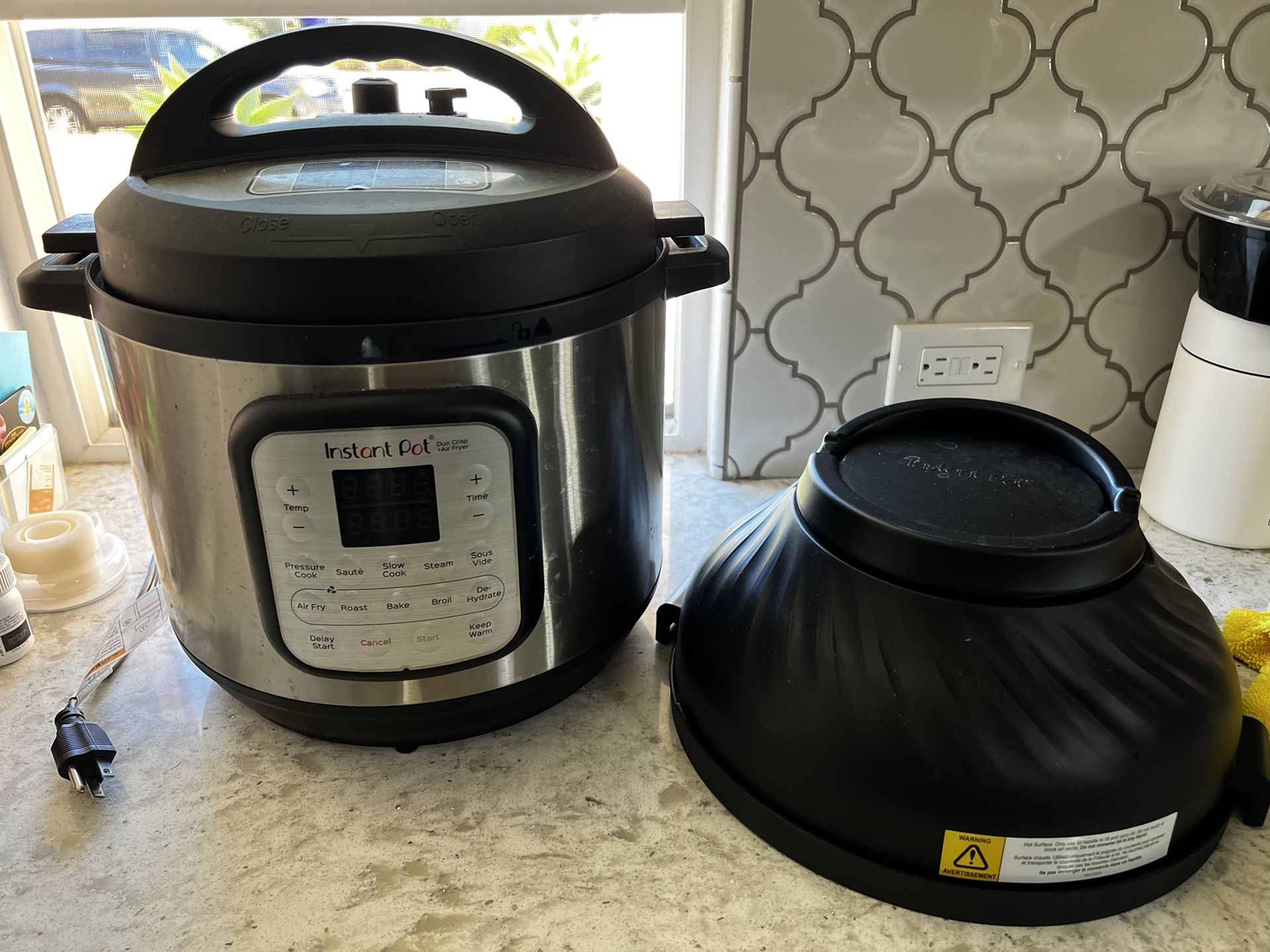 Instant pot Duo Crisp + Air Fryer (8qt) for Sale in Oceanside, CA