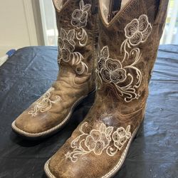 Girls Boots Size 1.0