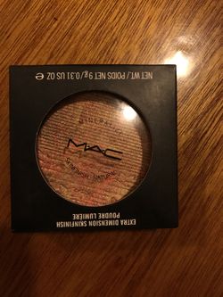 Mac Cherry Bronze - highlighter