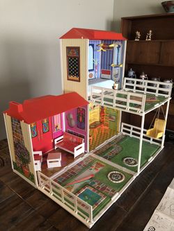 1970’s Mattel Barbie Surprise House by Original Owner