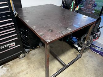 Welding table