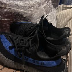 adidas mens Yeezy Boost 350 V2 Shoes
