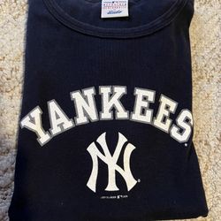 Yankees Shirt Women’s Size M-L