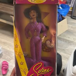 Selena Doll Limited Edition. 