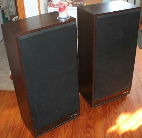 Infinity Studio Monitor 150 Speakers SM150