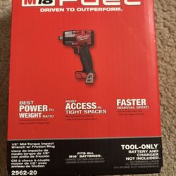 Milwaukee 1/2 Mid-Torque Impact Wrench