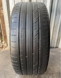 1 tire 245 40 20 Goodyear
