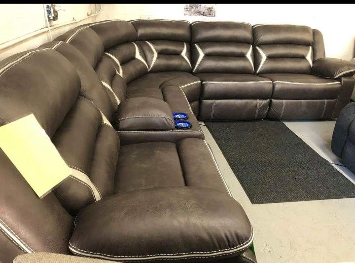 Kincord 4 Piece Reclining Modern Sectional Couch| 39$ Down Payment Showroom Discount Available