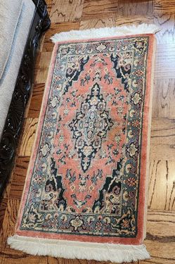 Vintage Persian Style 2 x 4 (24x51) Accent Rug