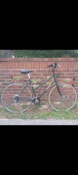Multi-Track Trek 730 bicycle