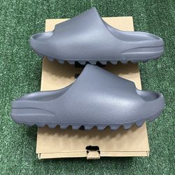 DS Adidas Yeezy Granite Slide size 12