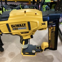 Dewalt 20v XR Brushless 18ga Narrow Crown Staplers (Tool-Only) $300