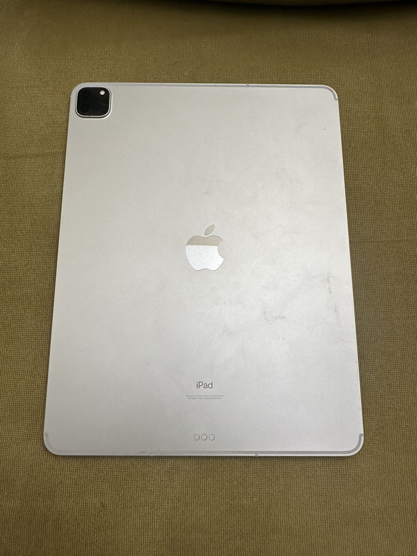 iPad Pro 12.9” 5th Gen Cellular