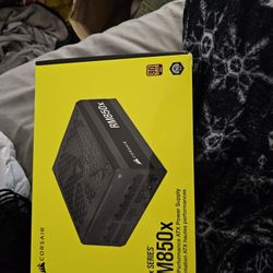 CORSAIR RM850x Fully Modular ATX Power Supply - 80 Plus Gold 