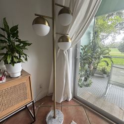 Vintage Style Brass 3-Globe Table Lamp – Marble Base – 3 Light Settings
