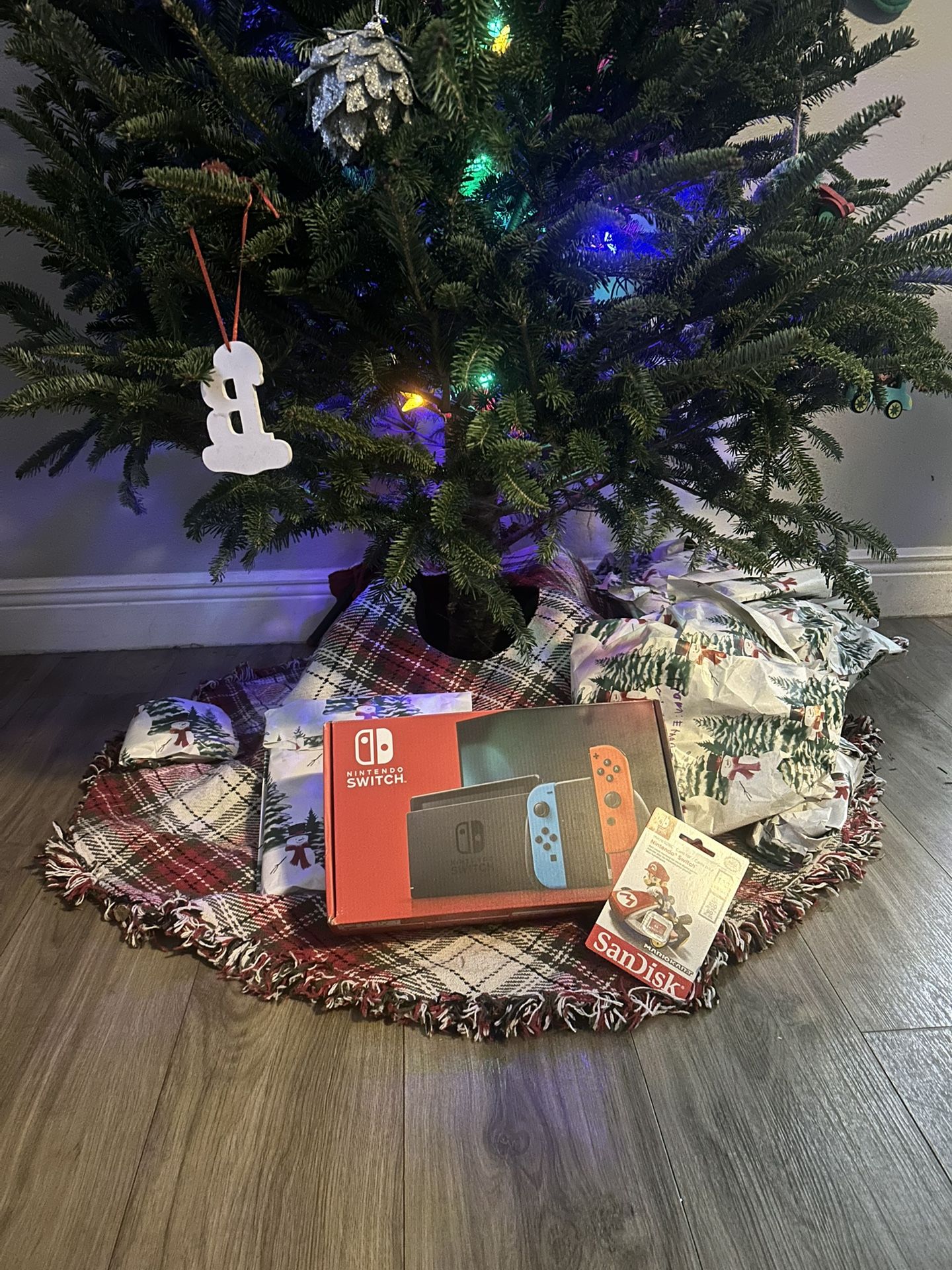 Nintendo Switch And Micro SD