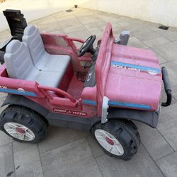 Radio Flyer Riptide Battery Powered Car