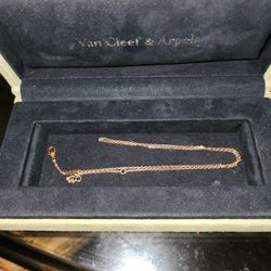 Van Cleef Trace Chain 18k Gold Authentic 