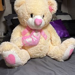 💌 PERFECT GIFT FOR VALENTINES 💌           32” White And Pink Teddy Bear With Heart
